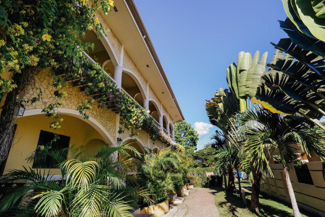 Turtle Bay Dive Resort Moalboal Exterior photo