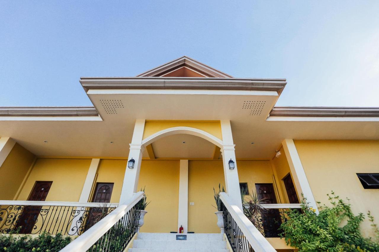 Turtle Bay Dive Resort Moalboal Exterior photo